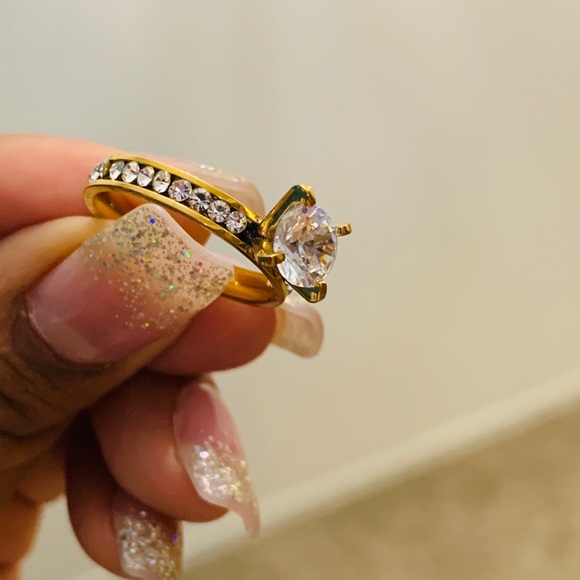 🥰 Wedding Ring 🥰 - Picture 11 of 11